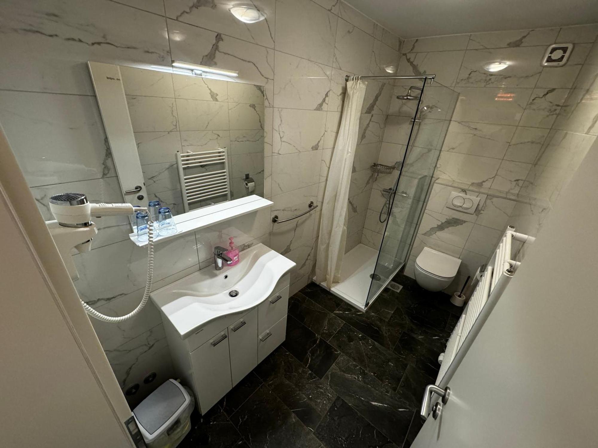 Hotel Gostisce Pri Slavcu Sentjernej Esterno foto